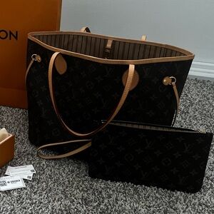 Louis Vuitton Purse and Wallet
